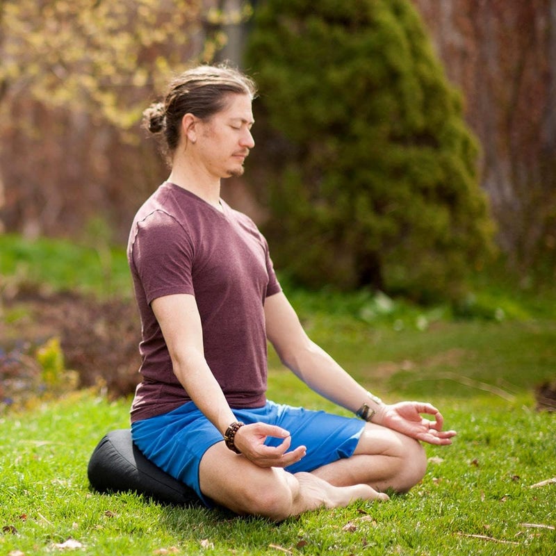 Hugger Mugger V-Shaped Choice Yoga Cushion in Plum - Image 3